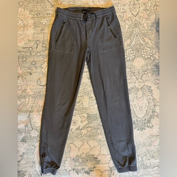 Athleta Pants - Athleta Women’s Farallon Jogger 8 Tall Grey with Zippers